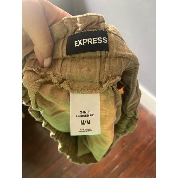 Express High Rise Kakhi Elastic Waist Shorts Medium - Picture 4 of 4